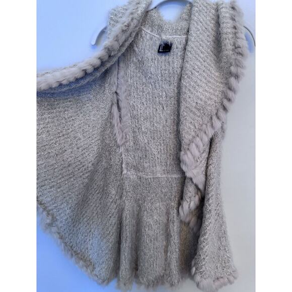 Love Token - Genuine Rabbit Fur Trim Vest - Size Small -beige - MSRP $169 - Picture 4 of 14
